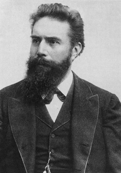 Wilhelm Conrad Röntgen  (1845 - 1923)